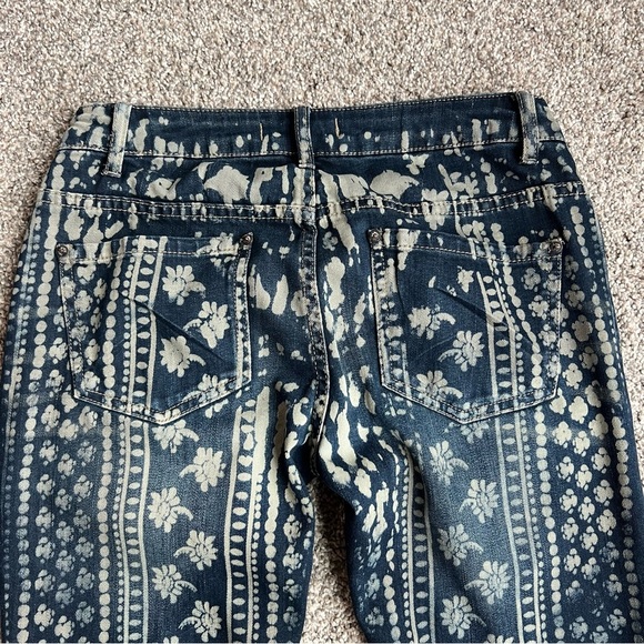 Free People Boho Print Indigo Flare Jeans, Size 26 - Picture 10 of 11